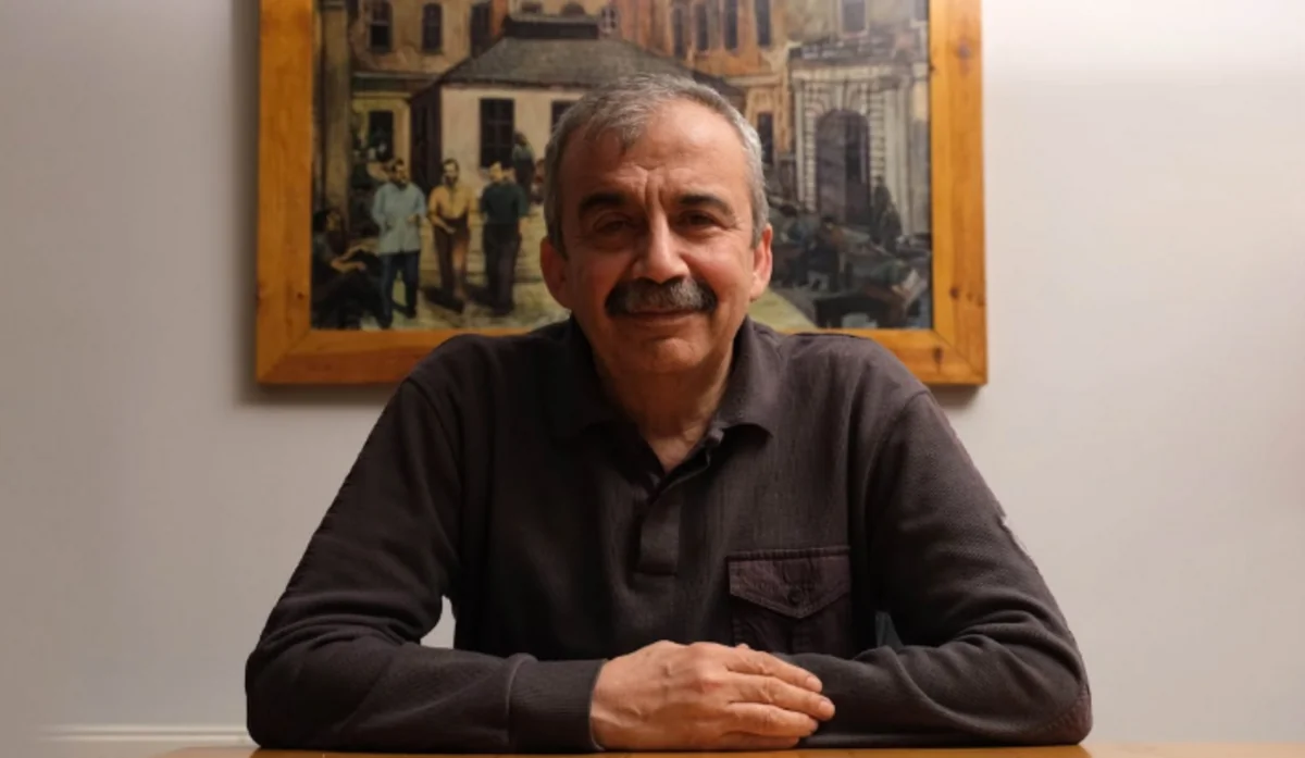 Sırrı Süreyya Önder vəfat edib