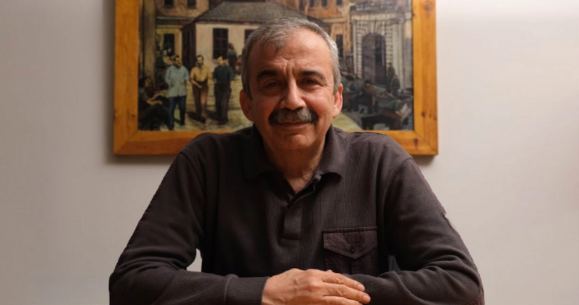 Sırrı Süreyya Önder vəfat edib