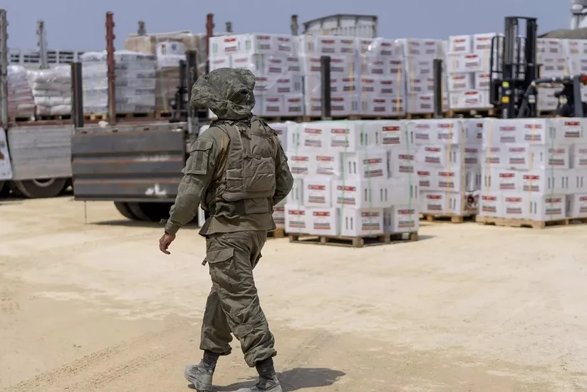 Нетаньяху поручил армии подготовиться к раздаче гуманитарной помощи в Газе