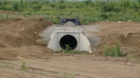 Ələt-Astara istiqamətində yeni yolun əsas hissəsinin tikintisi yekunlaşır - VİDEO