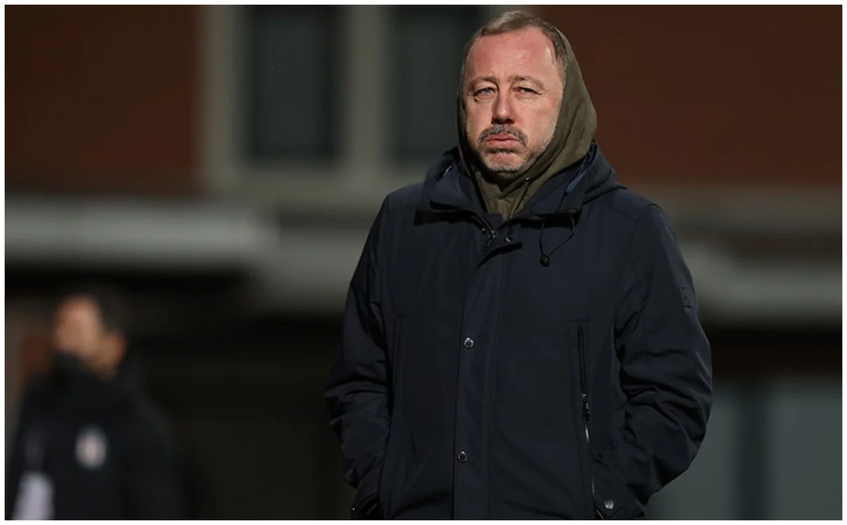 Beşiktaşın baş məşqçisi istefa verib