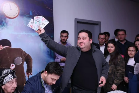 В CinemaPlus состоялась автограф-сессия фильма Bayram axşamı - ВИДЕО