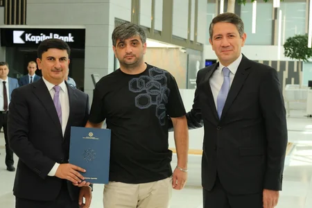 Şəhid ailələri və müharibə əlillərinə Bakı və bölgələrdə daha 100 mənzil verilib