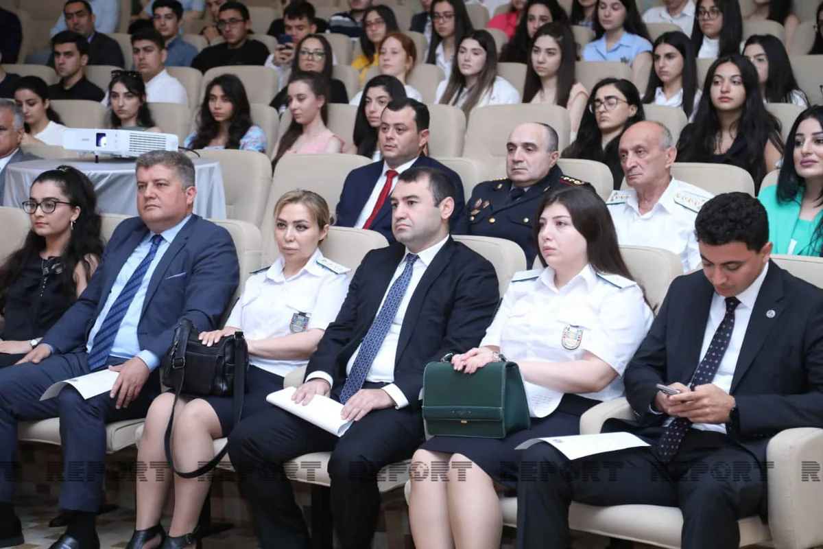 Vəkil olmaq istəyirəm” adlı yay məktəbi keçirilir