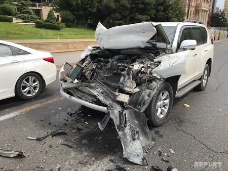 Bakıda “Prado” “QAZel”ə çırpılıb - FOTO - VİDEO - YENİLƏNİB