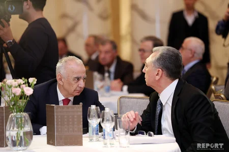 Bakıda Yeni Azərbaycan Partiyasının təşkilatçılığı ilə Möhtəşəm quruculuq: dünən, bu gün, sabah adlı konfrans keçirilib