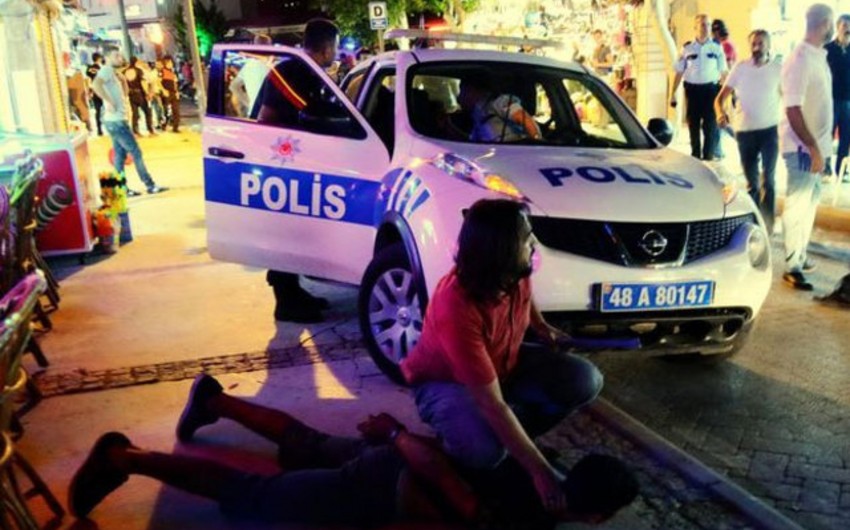 ​Türkiyədə baş vermiş kütləvi davada 14 nəfər xəsarət alıb - FOTO