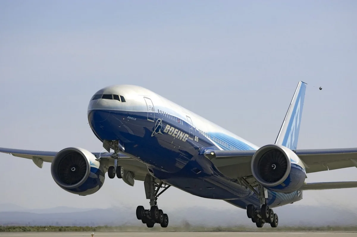 Boeing начнет переоборудовать пассажирские самолеты в грузовые