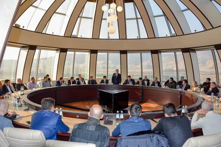 DGK-da Yaşıl dəhliz sisteminin tətbiqi ilə bağlı sahibkarlarla görüşlər keçirilib