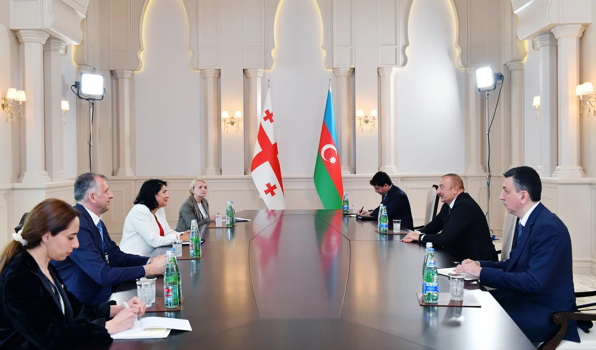 İlham Əliyev Gürcüstan Prezidenti ilə görüşüb - YENİLƏNİB