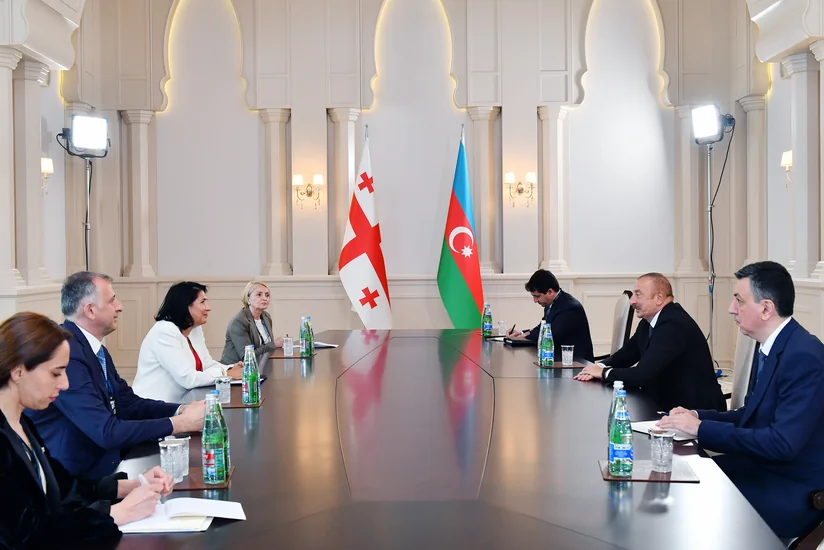 İlham Əliyev Gürcüstan Prezidenti ilə görüşüb - YENİLƏNİB