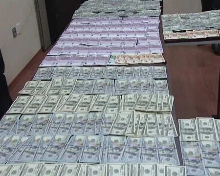 МВД задержало лиц, незаконно сбывающих валюту на черном рынке