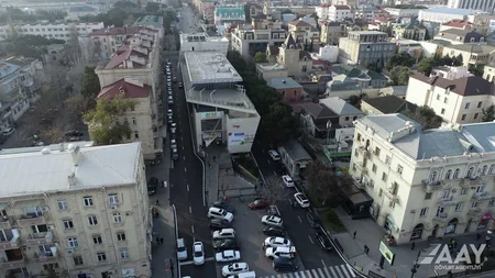 Bakının Fərid Ələkbərov küçəsinin bir hissəsi təmir edilib