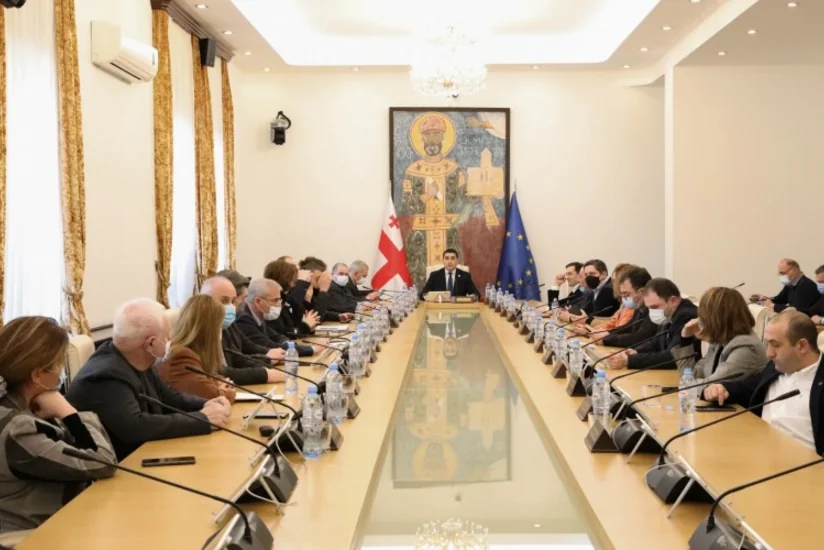 Gürcüstan parlamenti hökuməti Avrointeqrasiyanı aktivləşdirməyə çağırıb