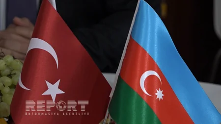 İstanbulda yaşayıb fəaliyyət göstərən azərbaycanlı ziyalılarla görüş keçirilib - FOTO