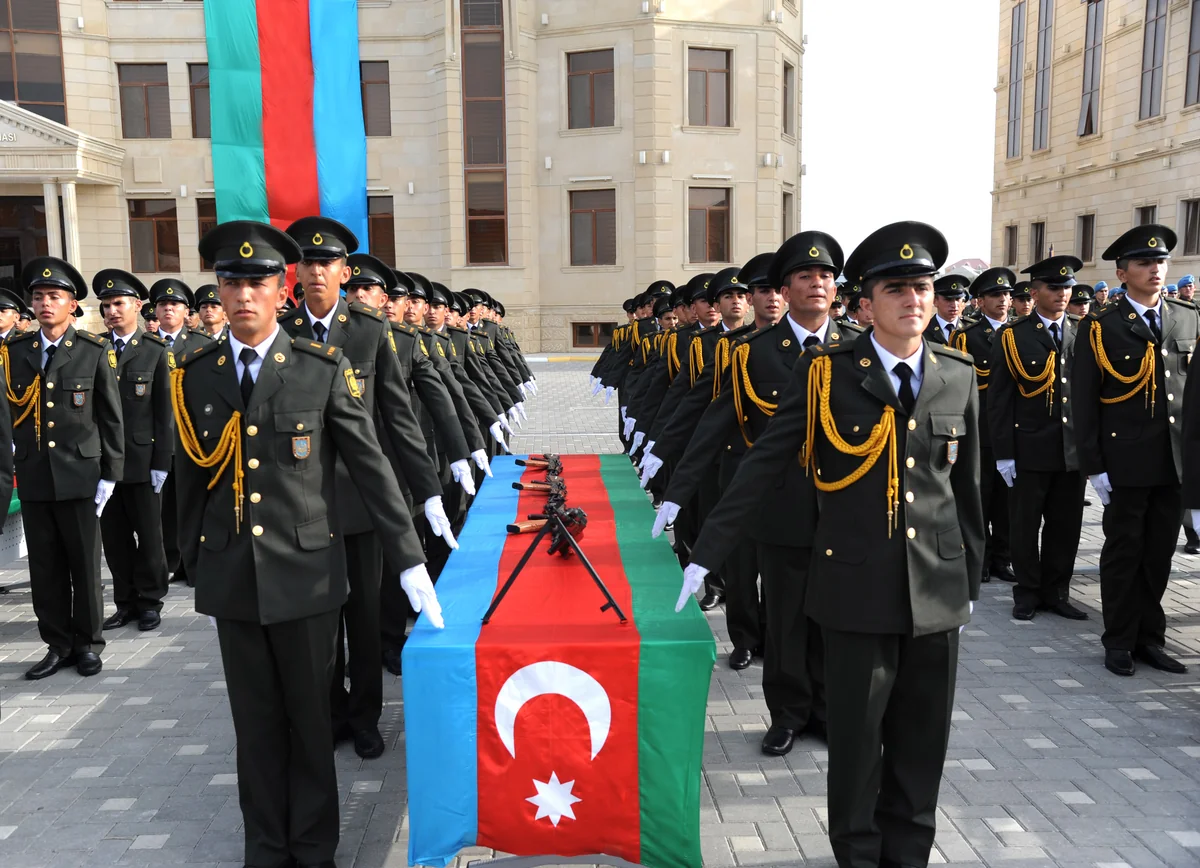 Daxili Qoşunların Ali Hərbi Məktəbinə kursant qəbulu elan edilib