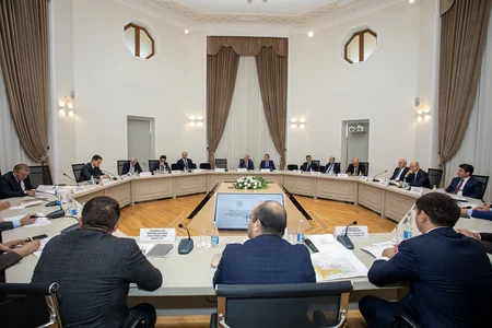 Azərbaycanda günəş enerjisi üzrə keçirilən hərracla bağlı işlər müzakirə edilib