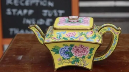 Britaniyada qədim çaydan yarım milyon dollara satılıb