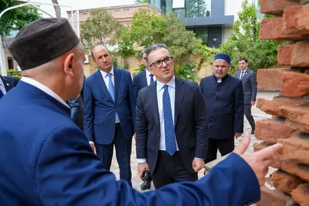 Ramin Məmmədov Qazaxda yerləşən dini ibadətgahların fəaliyyəti ilə tanış olub