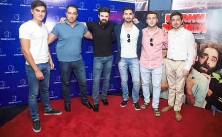 В CinemaPlus состоялся показ турецкого фильма Korku Komedi: Bana Normal Aktiviteler - ВИДЕО