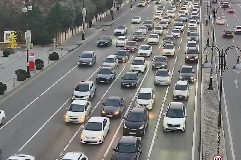 Bakının bir sıra yollarında tıxac müşahidə olunur