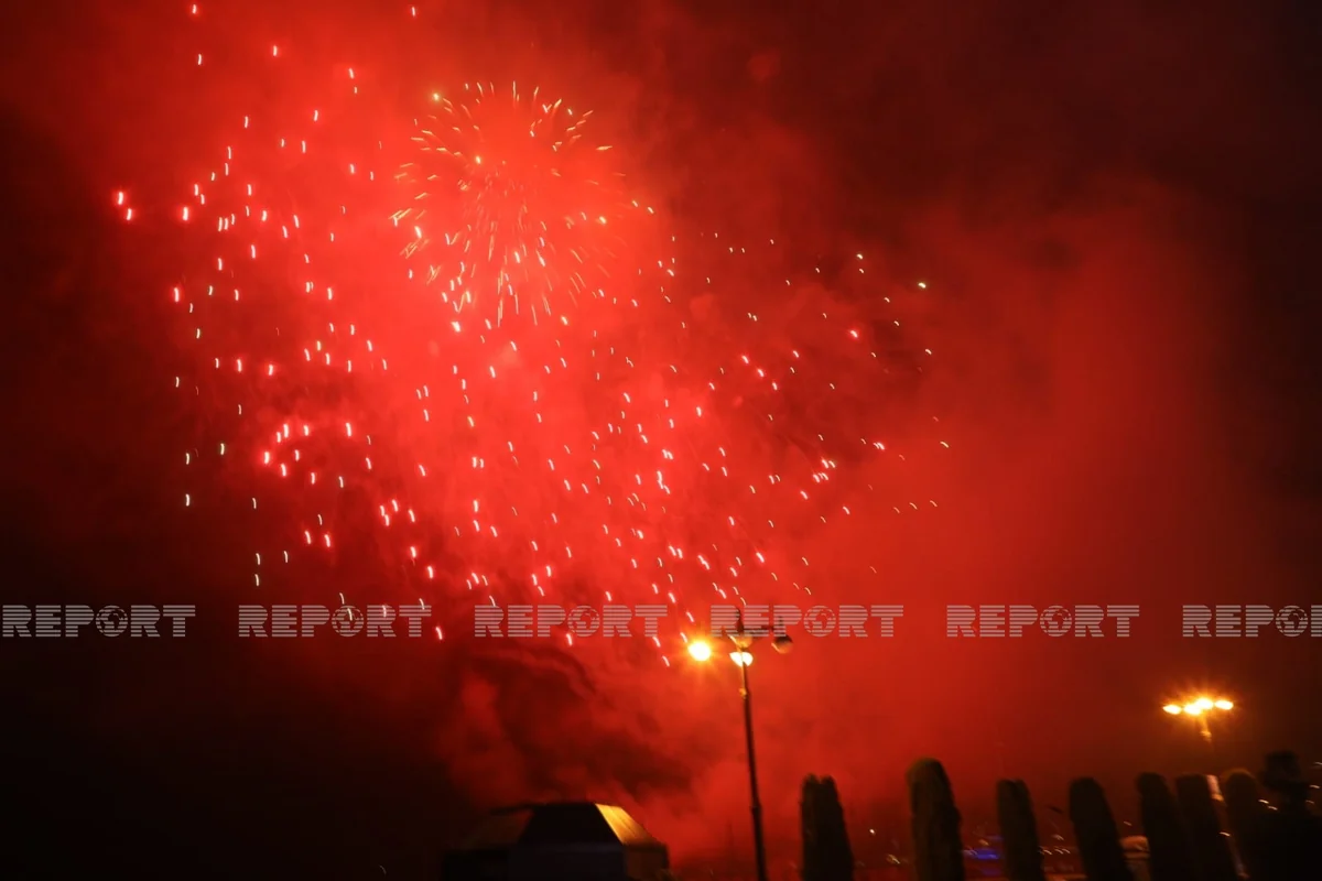 Bakıda 2022-ci il atəşfəşanlıqla qarşılanıb