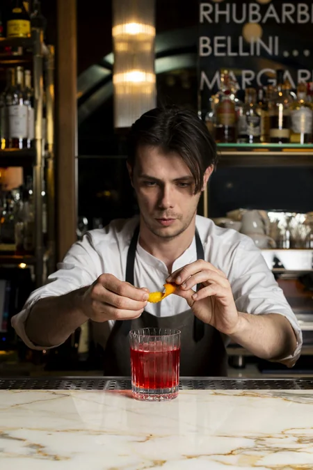Baccarat və Notes Gastronomy&Bar dörd ünsürdən ilhamlanmış unikal kokteyl menyusunu təqdim edib