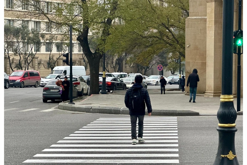 Bakıda daha bir ərazidə piyada keçidləri yenilənib