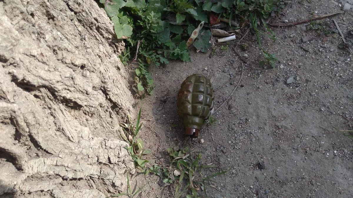 Bakının Xətai rayonunda əl qumbarası tapılıb