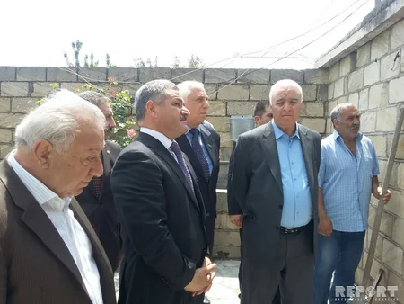 Əli Əhmədov Tərtərə gedib, aprel döyüşlərindən sonra görülən işlərlə tanış olub - FOTO