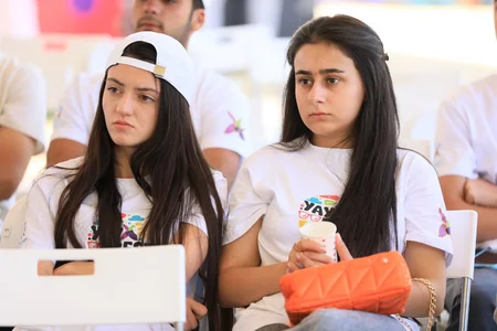 “İdeyadan biznesə” düşərgəsi başa çatıb