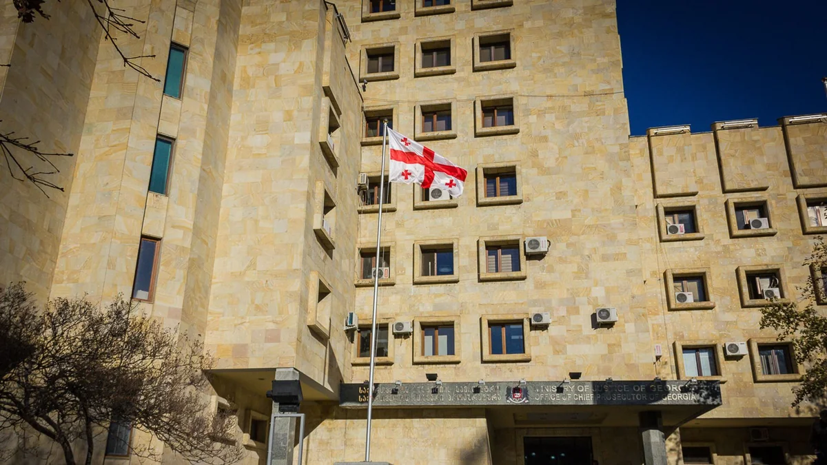 Gürcüstan Baş Prokurorluğu seçkilərdə mümkün saxtakarlıqla bağlı istintaqın ara nəticələrini açıqlayıb