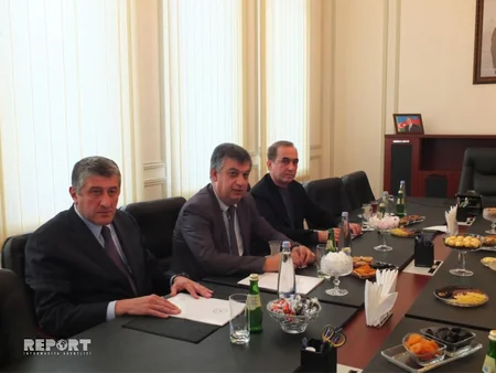 Milli Məclisin nümayəndə heyəti Gürcüstanda keçiriləcək parlament seçkilərini izləmək üçün Tbilisiyə gəlib