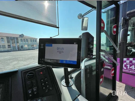 Bakıya 12 ədəd İsuzu markalı yeni avtobus gətirilib