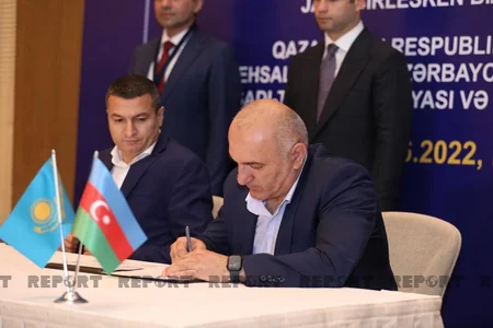 В рамках азербайджано-казахстанского бизнес-форума подписан ряд документов
