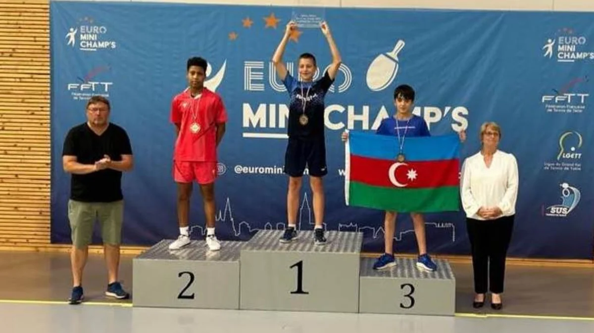 Azərbaycanın stolüstü tennisçisi Fransada bürünc medal qazanıb