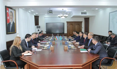 Azerbaijan, Kazakhstan mull prospects for cooperation in defense industry