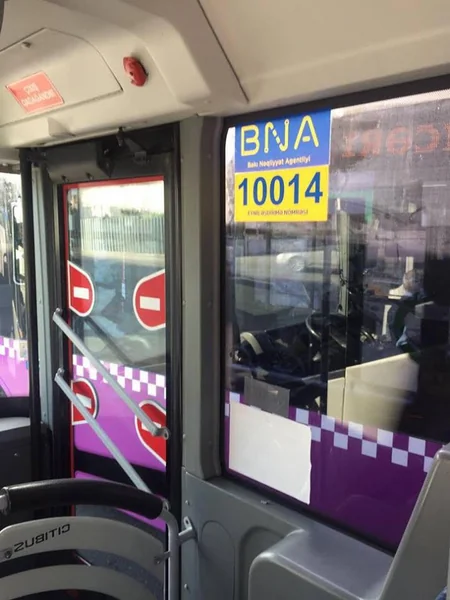 Bakıda ilk dəfə sərnişin avtobuslarına eyniləşdirmə kodları vurulub