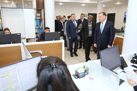 BƏT-in Baş direktoru Azərbaycan Həmkarlar İttifaqları Konfederasiyasında olub