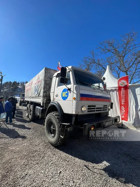 Vehicle belonging to Russian peacekeepers move freely on Khankandi-Lachin road