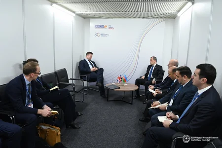 Azərbaycanla Britaniya arasında qarşılıqlı maraq doğuran məsələlər müzakirə olunub