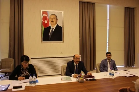 Əbülfəs Qarayev Xızıda vətəndaşları qəbul edib