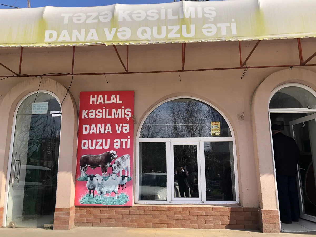 Qanunsuz heyvan kəsimi və ət satışı məntəqələrinə qarşı reyd keçirilib