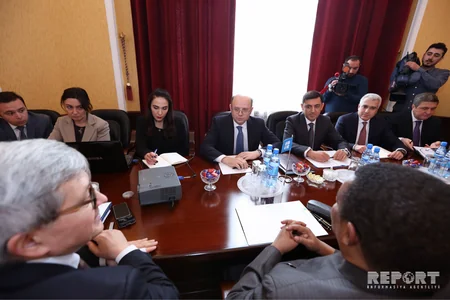 OPEC+ çərçivəsində görüşlərdən birinin Bakıda keçirilməsi təklif olunub