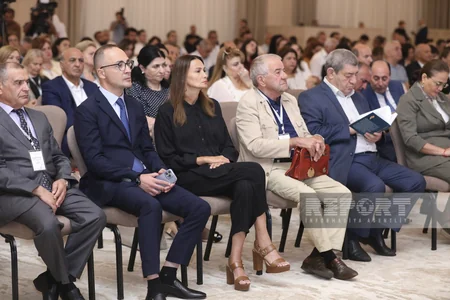 Azərbaycan dili və Ədəbiyyatı Forumunun ikinci günü başlayıb