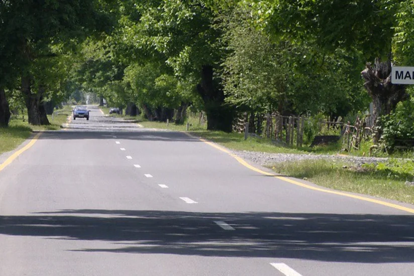 Qaxda 26 km-lik avtomobil yolunun təmiri yekunlaşmaq üzrədir - VİDEO