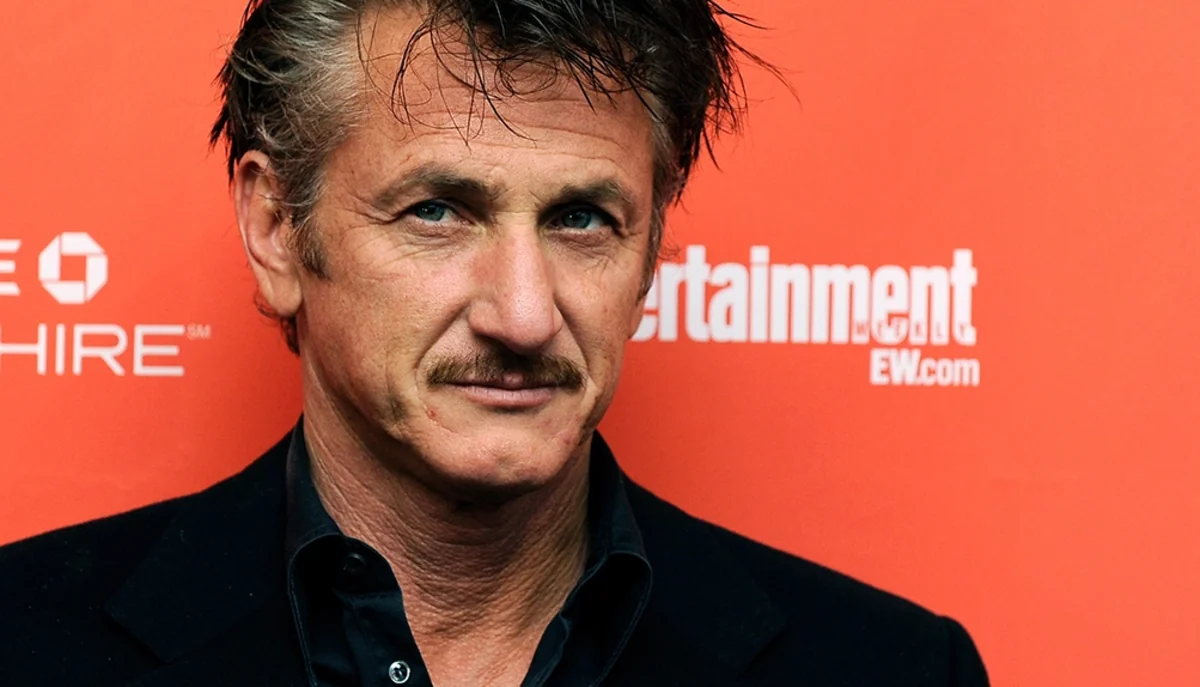 Şon Penn Trampı bəşəriyyətin düşməni adlandırıb