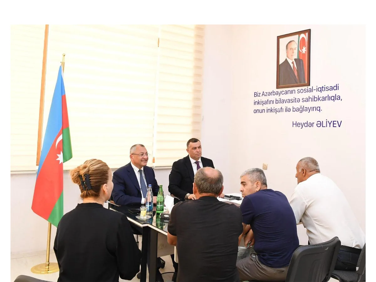 Rövşən Rzayev Ağdamda vətəndaşları qəbul edib