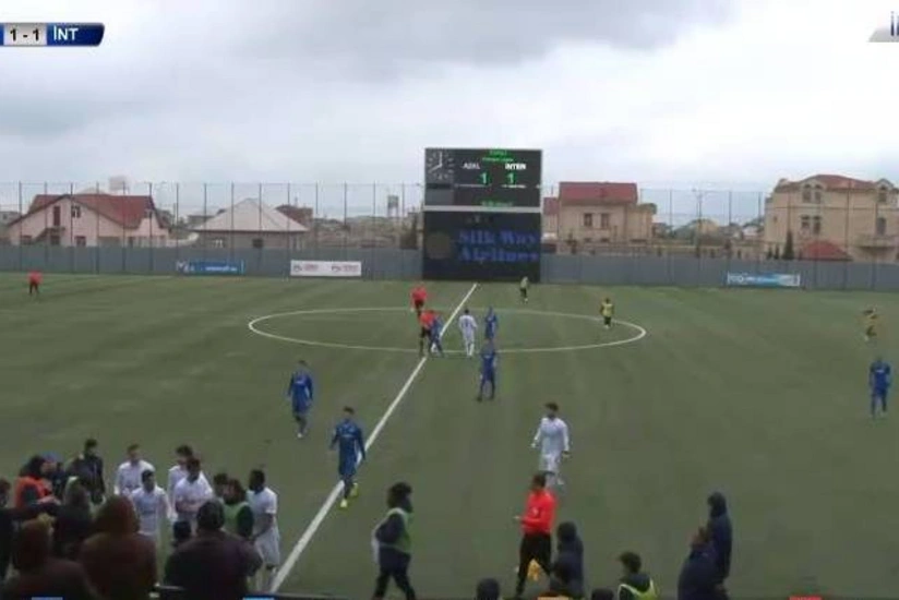 На матче Премьер-лиги Азербайджана произошла драка