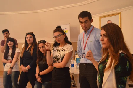 Gəncədə “QHT Məktəbi”nin təqdimatı keçirilib